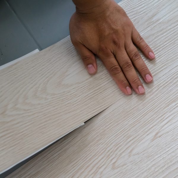 installing vinyl laminated flooring